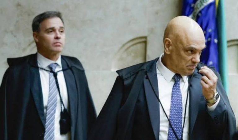 Moraes e Mendonça batem boca durante sessão do STF após acusação de pedido para incluir ministro em investigação