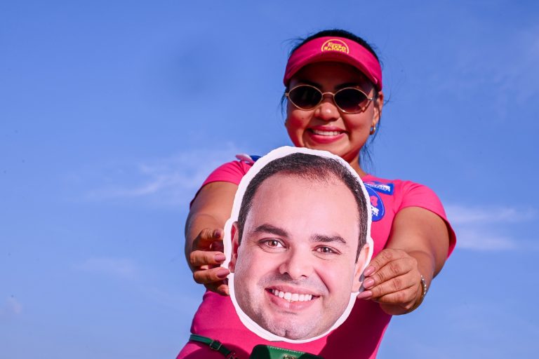 Bandeiraços levam campanha de Roberto Cidade às ruas de Manaus e mobilizam seis zonas da capital