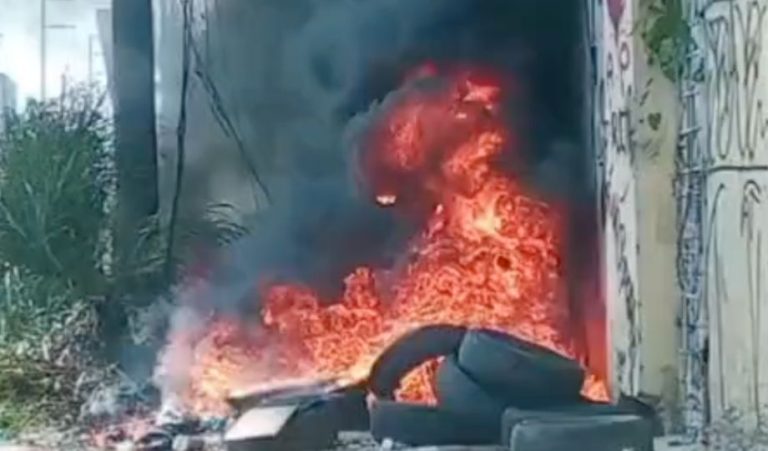 Incêndio em pilha de pneus mobiliza Corpo de Bombeiros na Zona Norte de Manaus