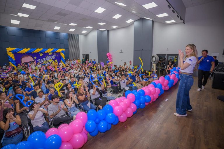 Thaisa Cidade reúne mais de 300 jovens e apresenta propostas de Roberto Cidade para a juventude do Amazonas
