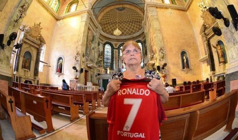 Morre aos 90 anos Dona Lourdes, personagem histórica do Bar do Armando em Manaus